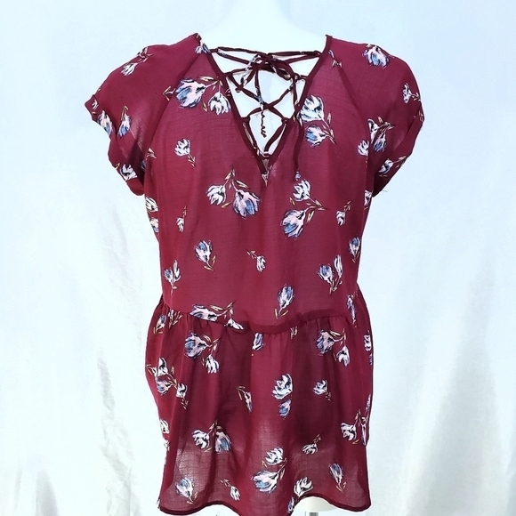 Boho Xhilaration Burgundy Floral Peplum Back Tie Up Top - Picture 4 of 9